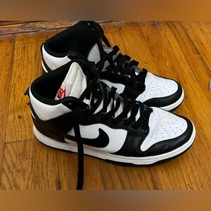 NIKE.‎ Black and White High-Top Sneakers. 10